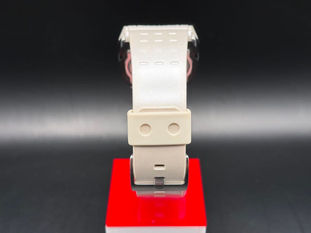 CASIO G-SHOCK G-8100-7JF ホワイト　ラスト1点　美品