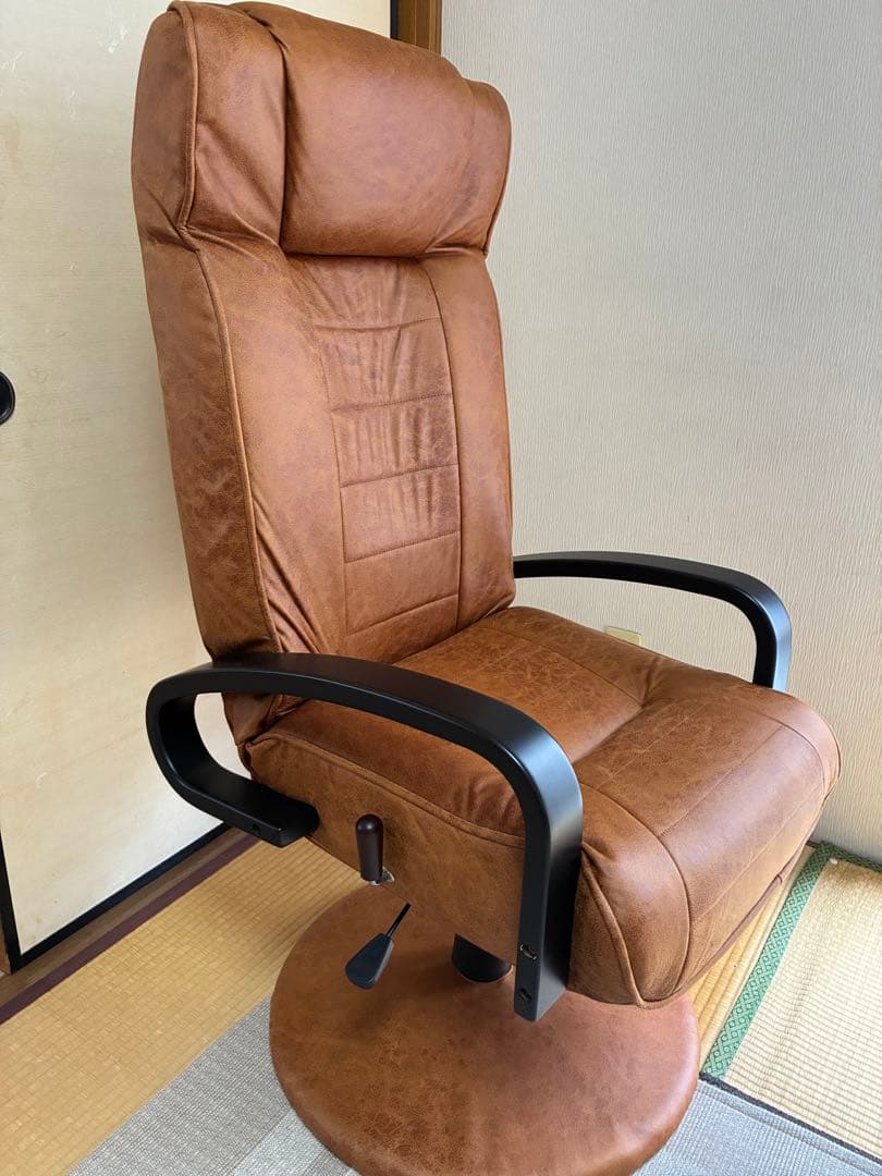 リクライニングチェア 肘掛け付 肘付き ヘッドレスト付 高さ調整可能　ブラウン