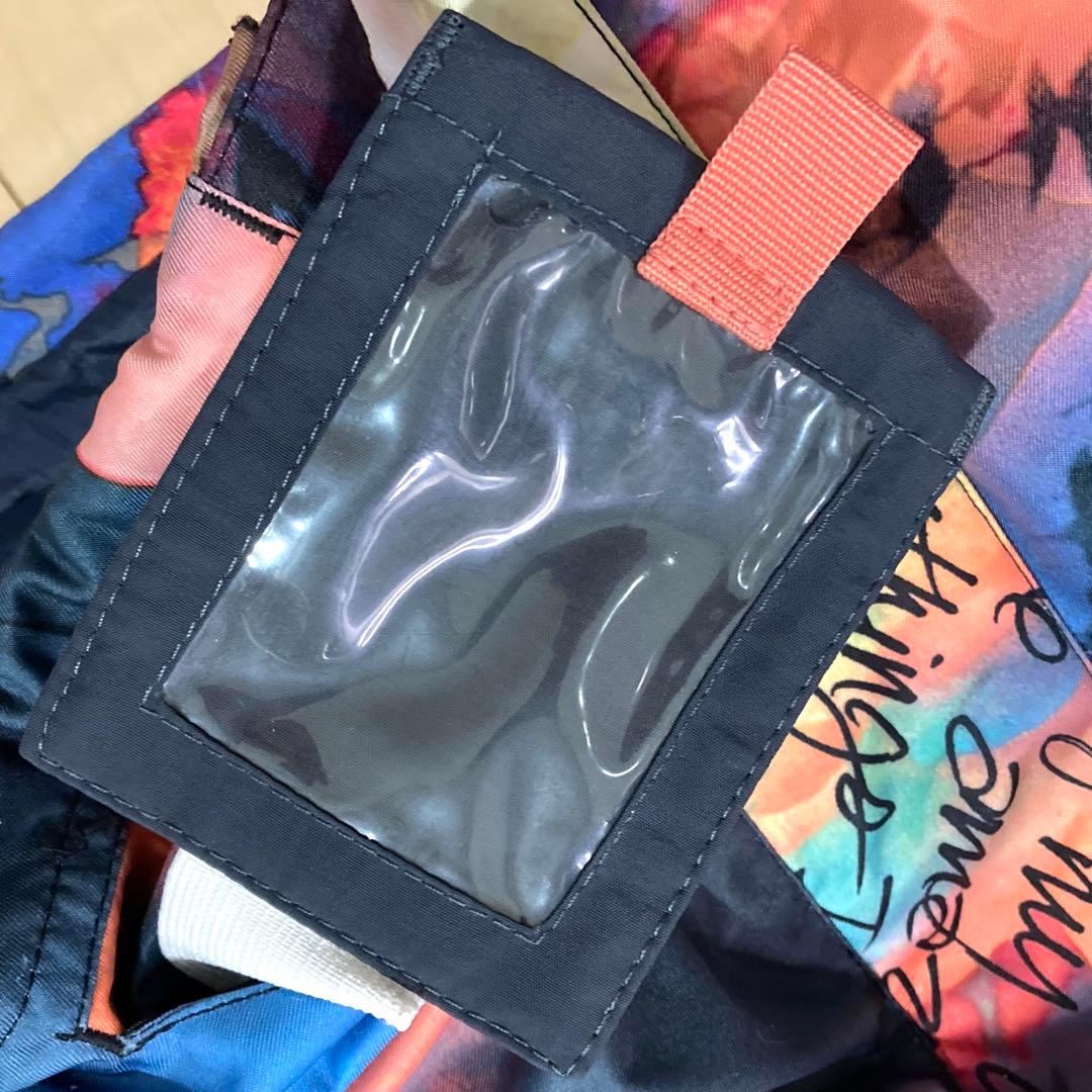 美品✨VOLCOM レディース スノーボードウェア Mサイズ レディース 花柄