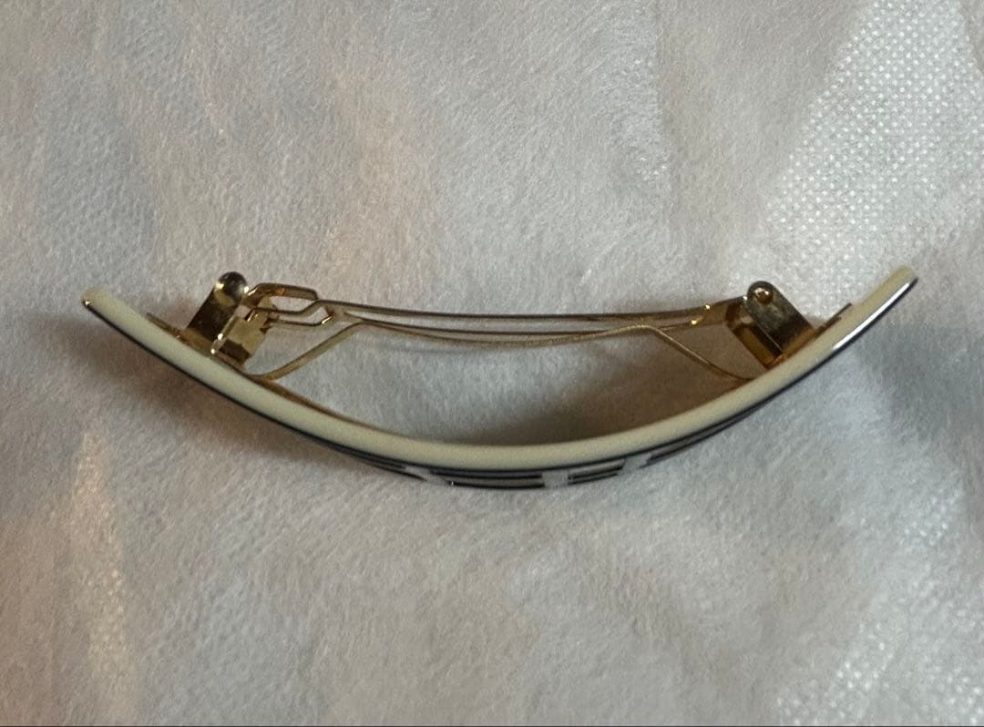 CHANELシャネル　バレッタ