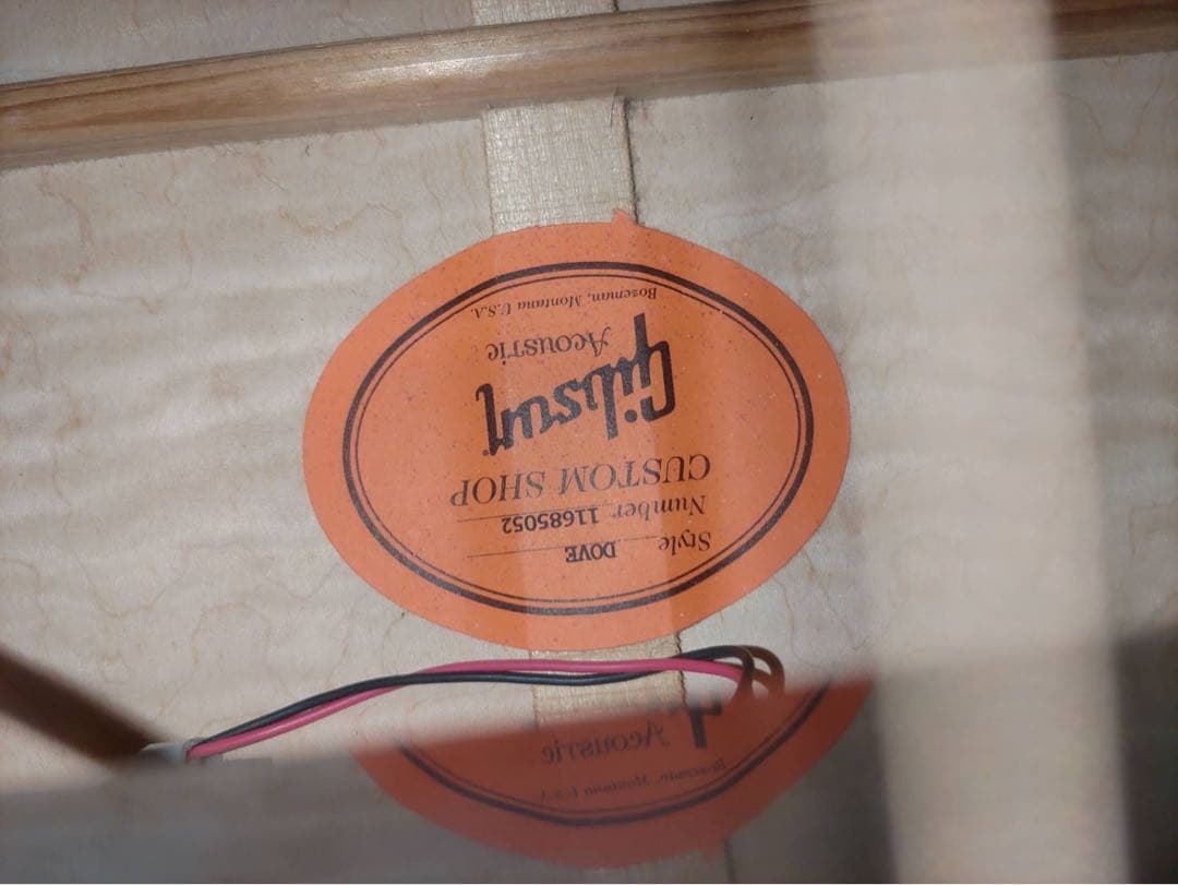 美品希少品　Gibson Dove custom2015年製