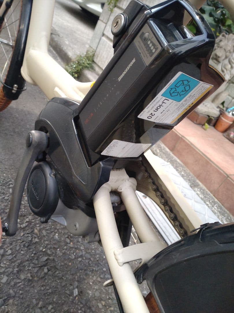 配送可★直接引渡可【ビッケポーラー bikke】電動アシスト自転車★３人乗子供乗