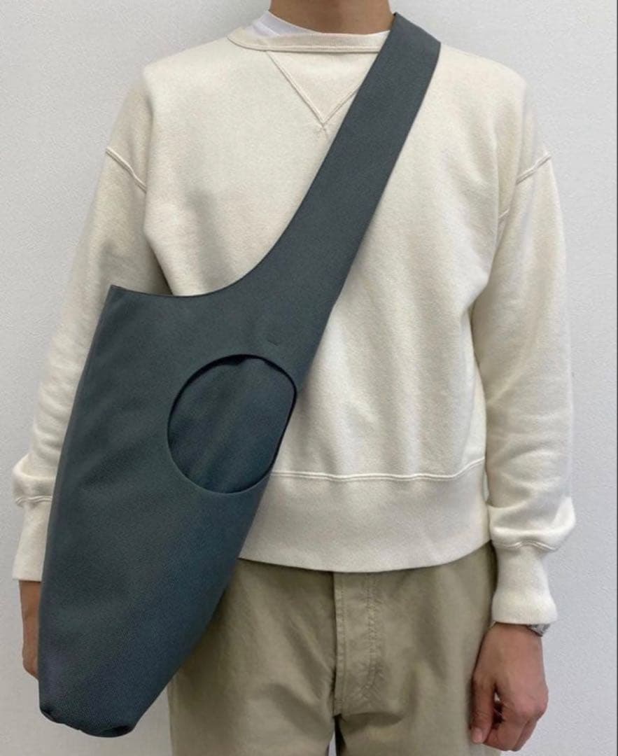 K8.0 ショルダーバッグ Oystershell M