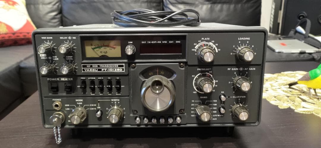 ヒ*ー様 Yaesu FT-101ZSD