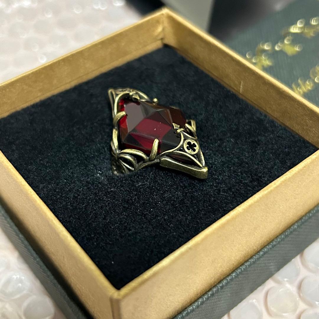 ツイステ　ロロ・フランム　ノーブルベルカレッジ魔法石風リング　指輪　グロマス