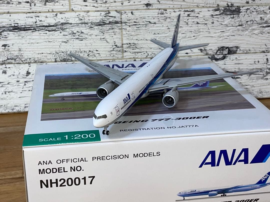 [新品]全日空商事 1/200 B777-300ER ANA NH20017