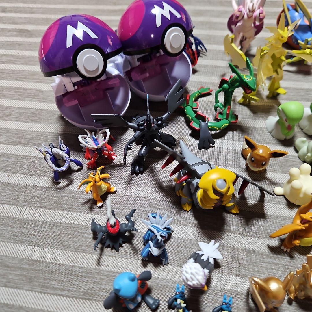 ポケモン フィギュア　モンコレ　 約60体セット ポケトルゼ付き(２個)