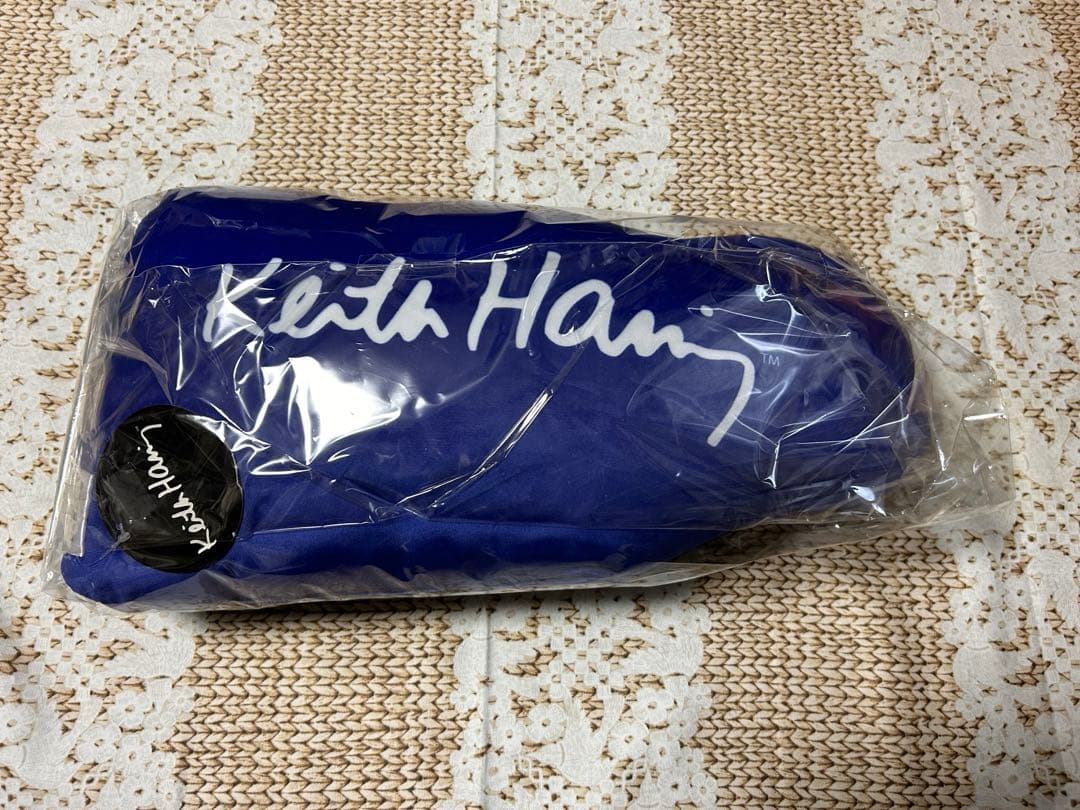 キースヘリング　3点セット　犬型クッション　１つ　収納ボックス　スツール2種類