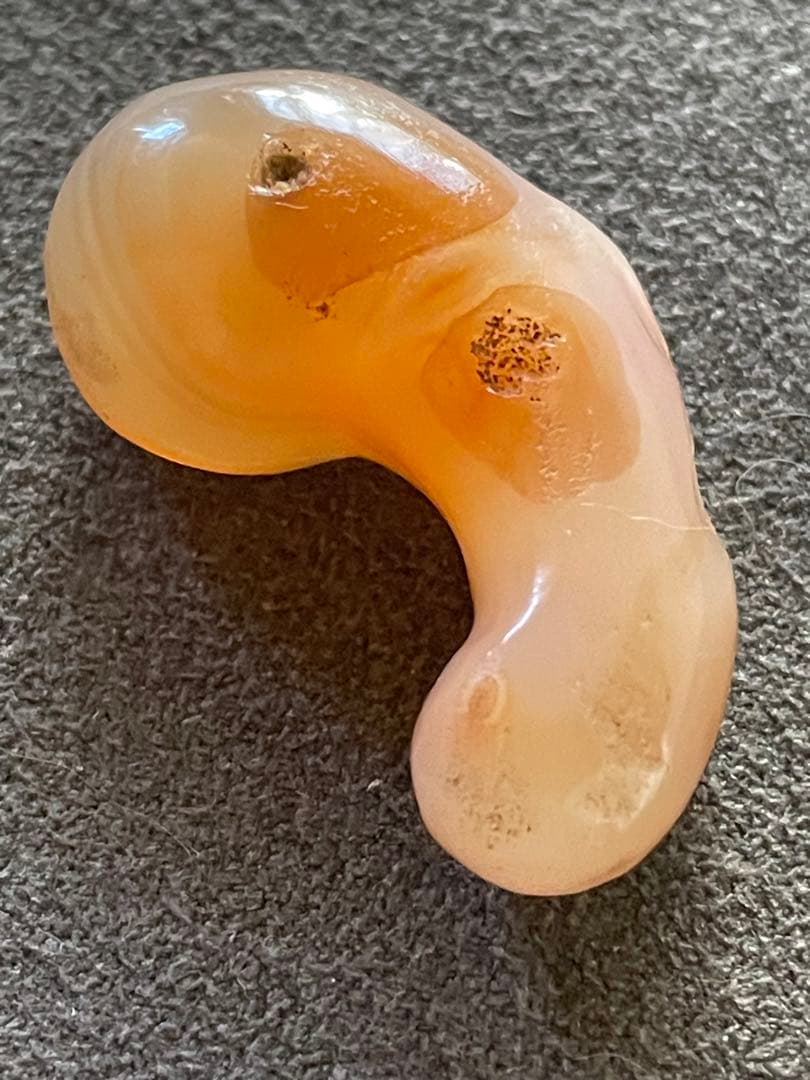 古墳時代 瑪瑙勾玉 古代装身具 出土品