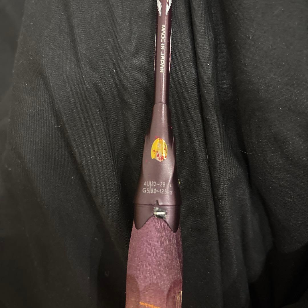 YONEX アストロクス100zz 4U5G クレナイ