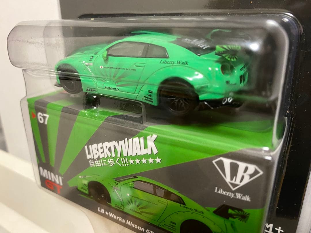 MINI GT 67 LB★Works Nissan GT-R ライトグリーン