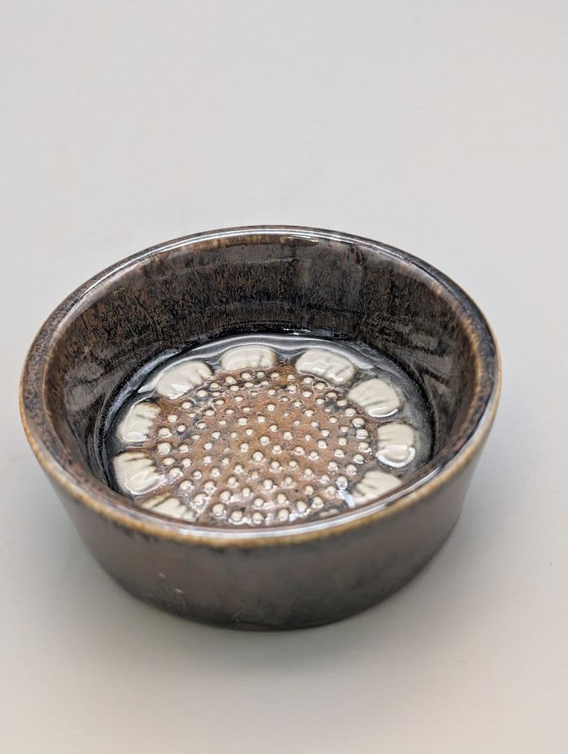 シルヴィア・レウショヴィウ　ロールストランド　小皿　花　北欧ヴィンテージ