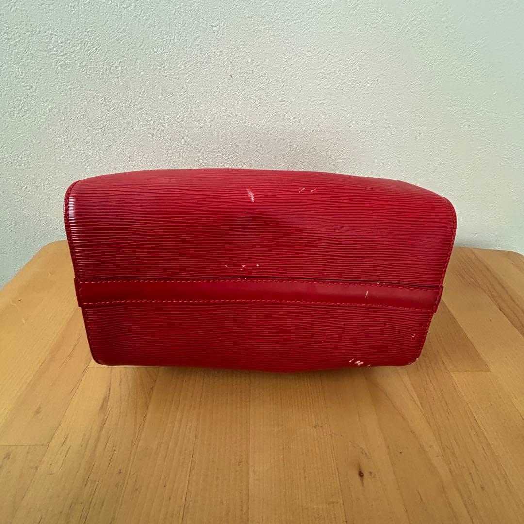 ルイヴィトン バッグ エピ レッド