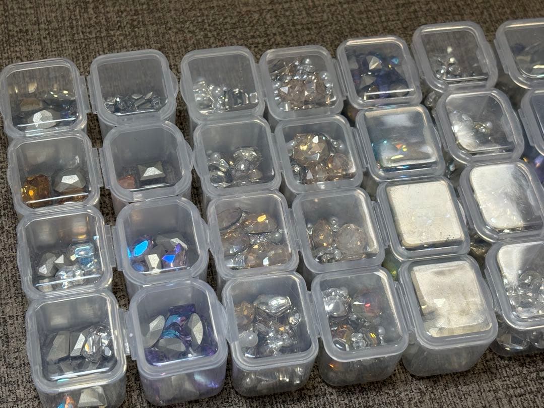 ネイルパーツ 約100個セット 多色