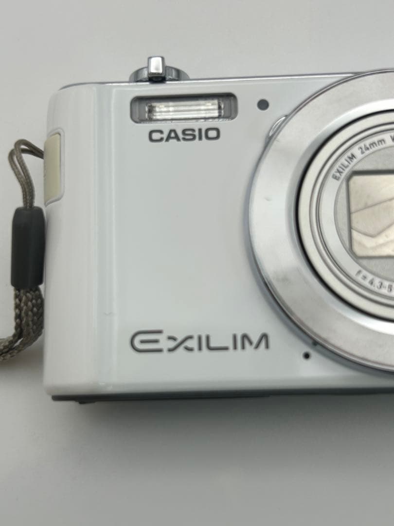 動作品　カシオ EXILIM EX-ZS180 充電器付き　コンデジ