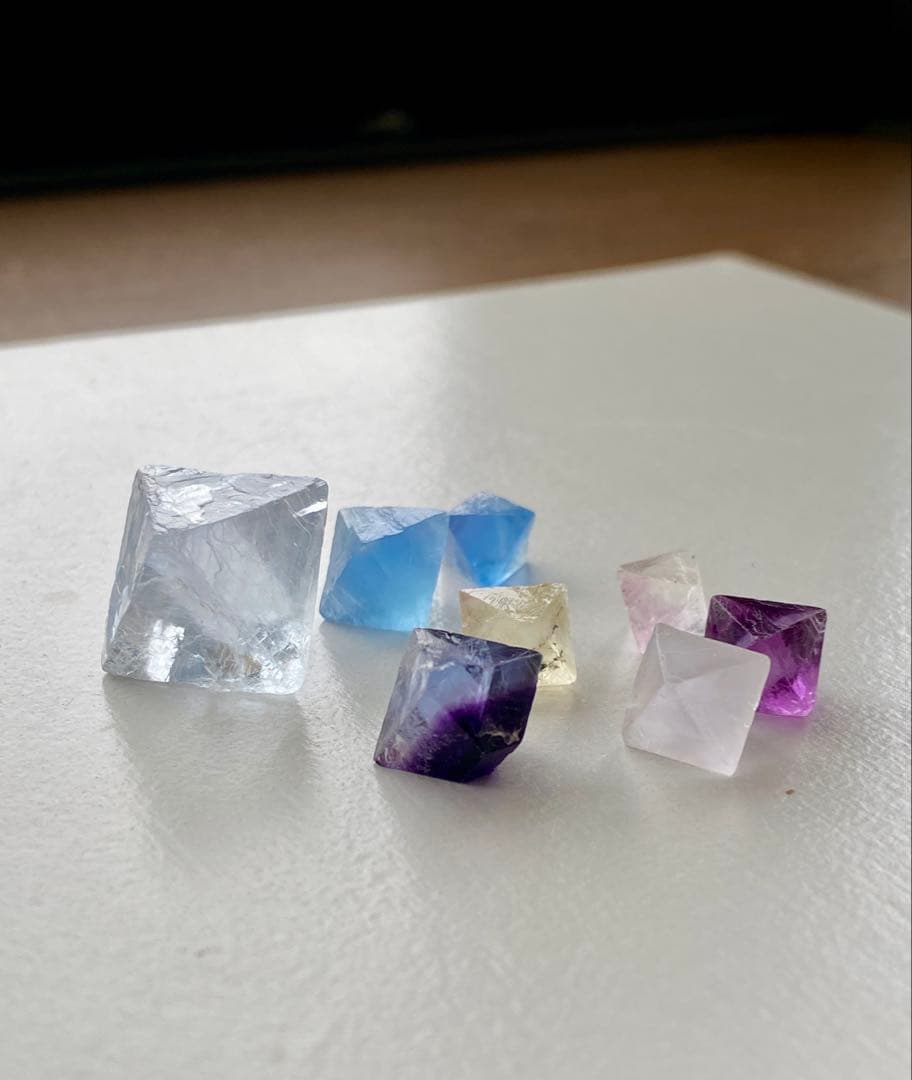 八面体フローライト　ビンガム産　イリノイ産　8個セット　蛍石　鉱物標本