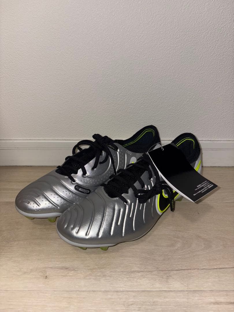 ナイキ LEGEND 10 ELITE FG ティエンポ 10 25.5