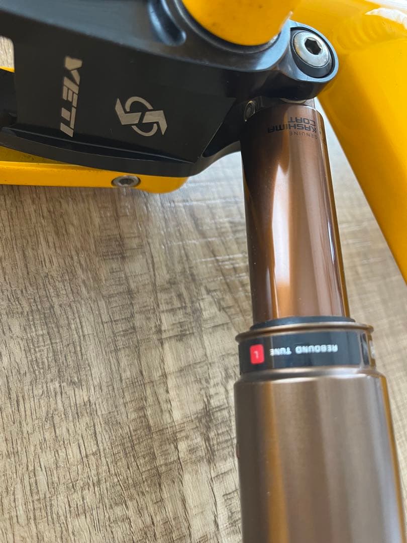 YETI イエティ SB 66 イエロー