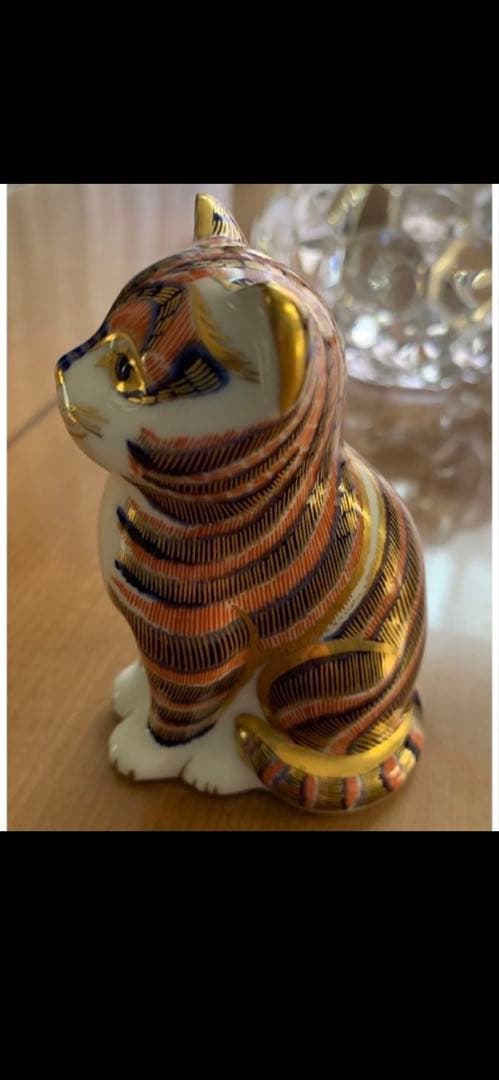 ロイヤルクラウンダービー金色の猫