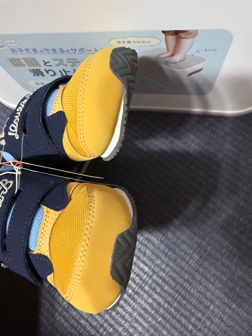 ミキハウス x ミズノ スニーカー 17cm