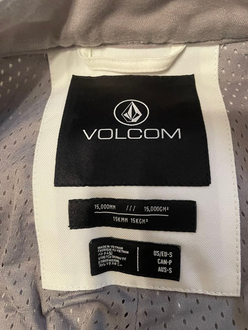 BURTON ジャケット　VOLCOMパンツ