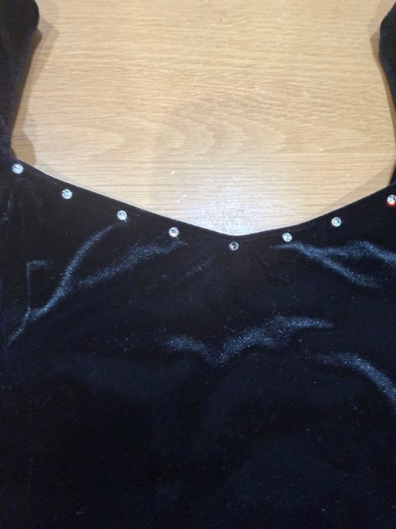 【未使用】ベロア生地レオタード　スカート付き　ブラック