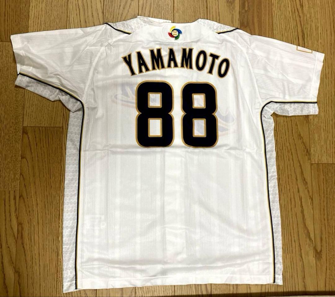 【美品】山本浩二［88］監督　JAPANユニフォーム（Oサイズ）
