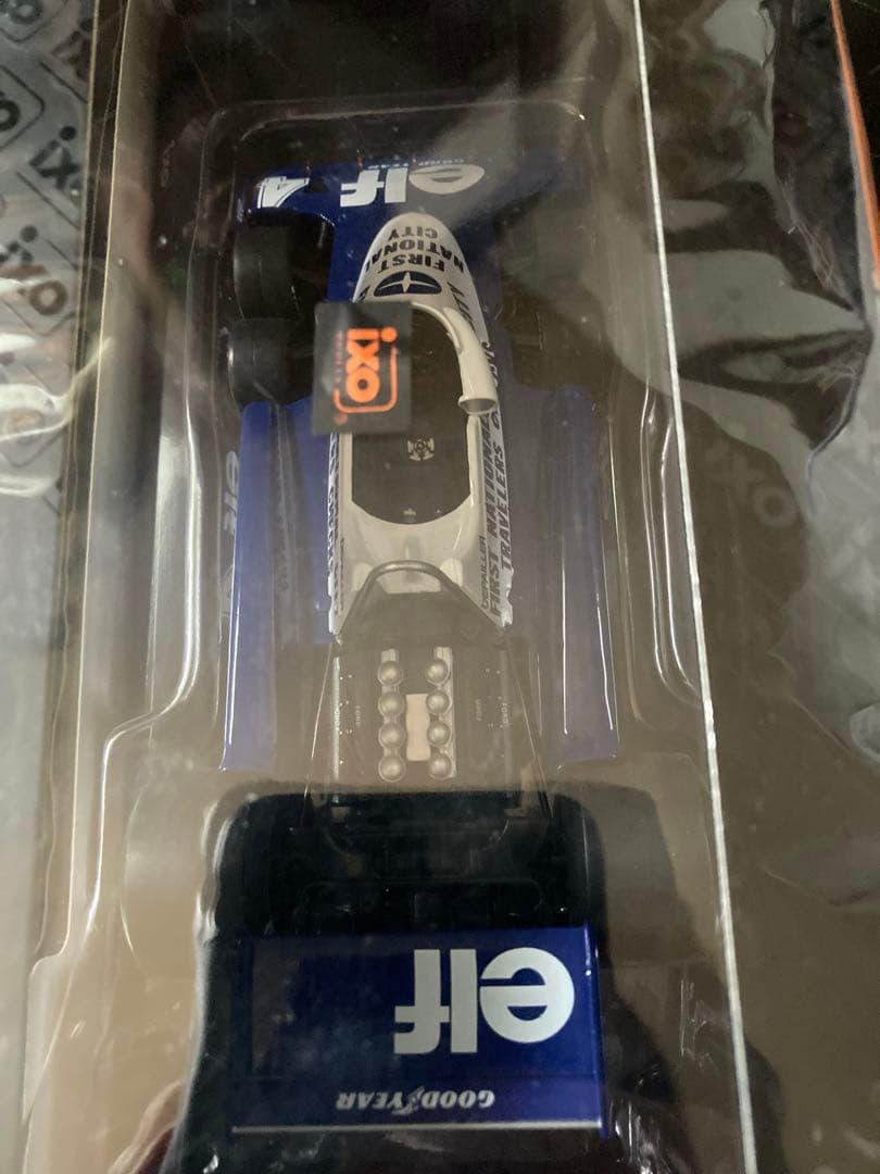 日本未発売　ビッグスケールF1コレクションtyrrell P34 /2 1/24