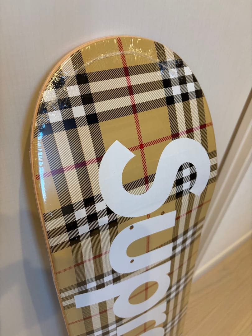 【新品】Supreme Burberry デッキ　シュリンク付