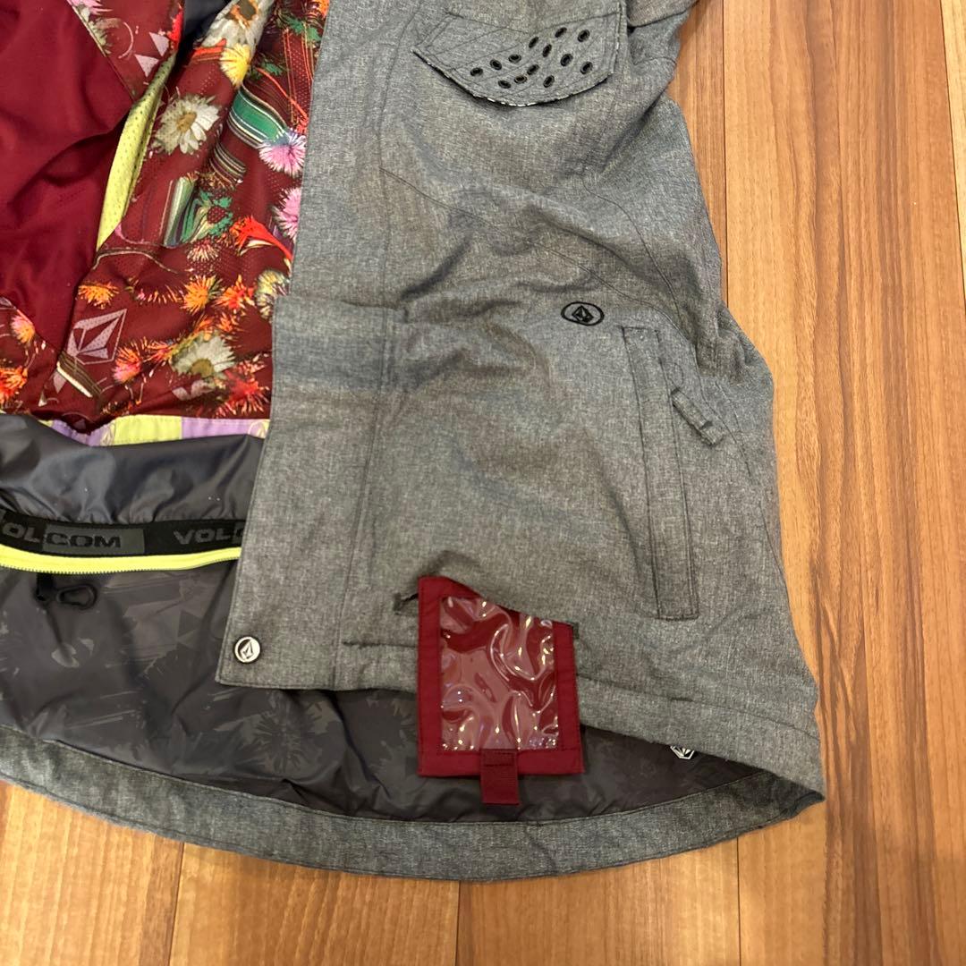 VOLCOM ウェア　S 上下セット　ボルコム