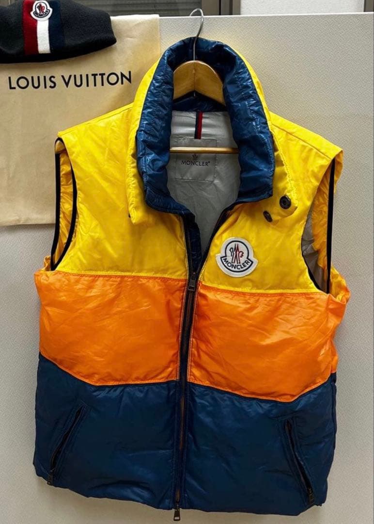 モンクレール 希少カラー　ダウンベスト メンズ サイズ L正規品 カラーブロック