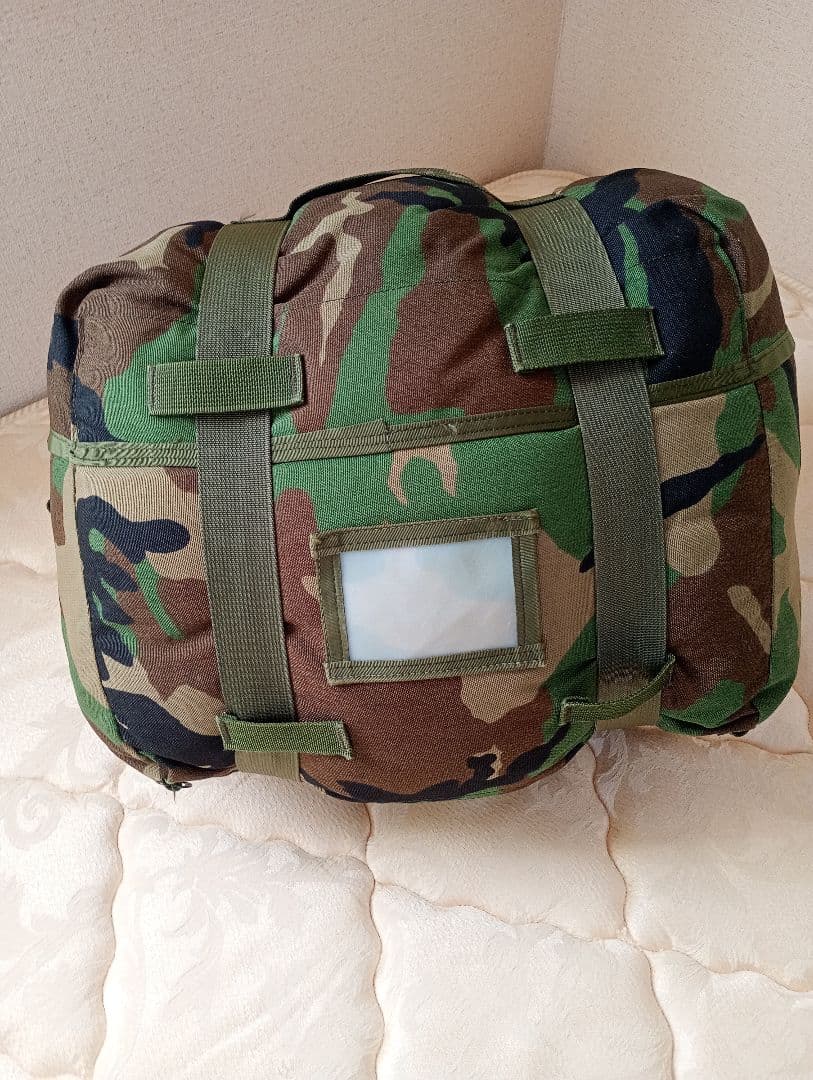 「米軍放出品」寝袋　Intermediate cold