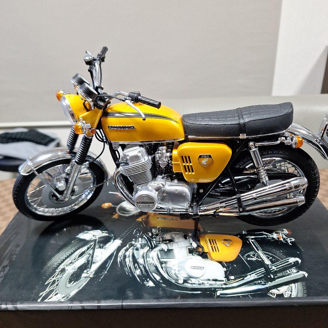 MinichampsCB750、6分の1新品未使用です