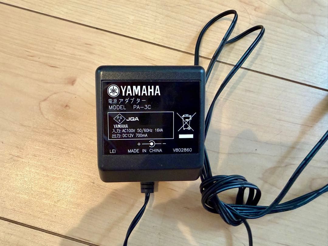 YAMAHAの電子キーボード piaggero NP-11