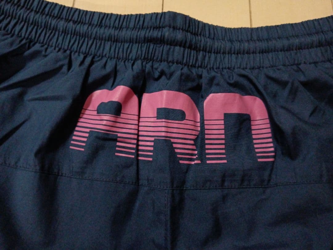 arenaアリーナ ナイロン セットアップ上下 水泳ARS-1086 1046P