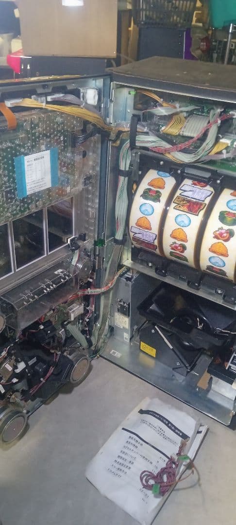 送料込　パチスロ　実機　5号機　花の慶次　戦極めし〜　アミューズ　鍵付