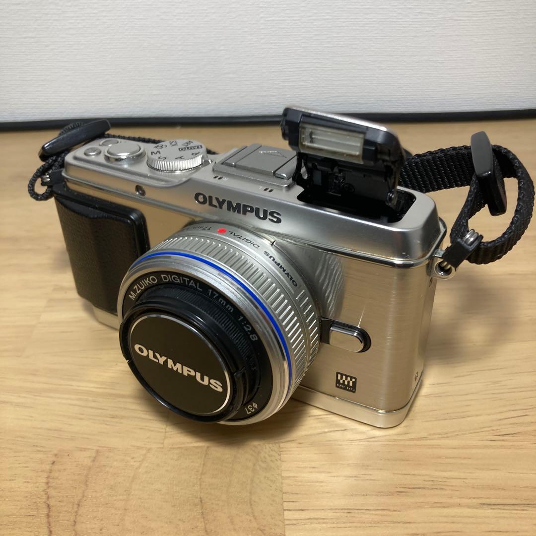 OLYMPUS PEN E-P3 ツインレンズキット シルバー 付属品あり