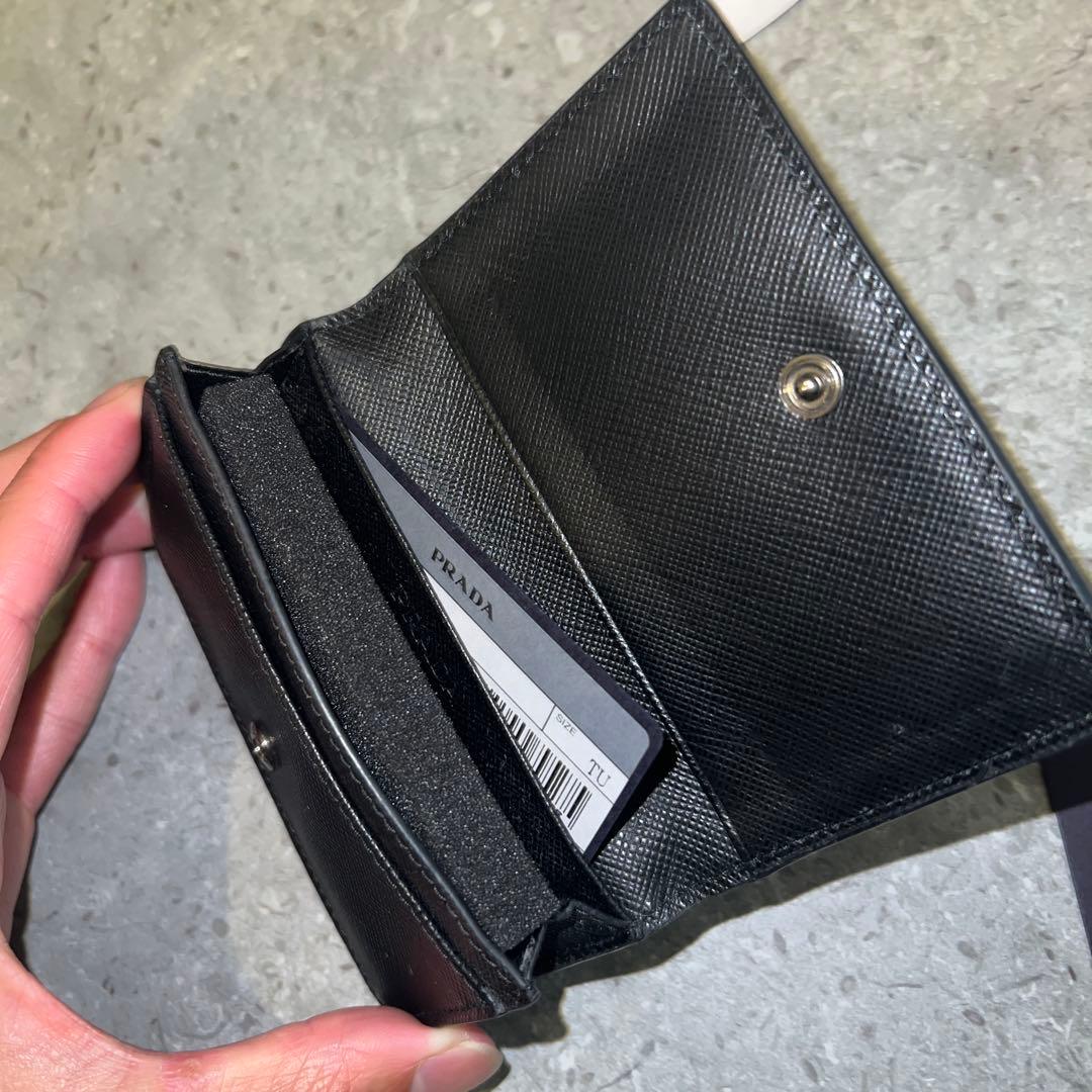 PRADA レザー名刺入れ