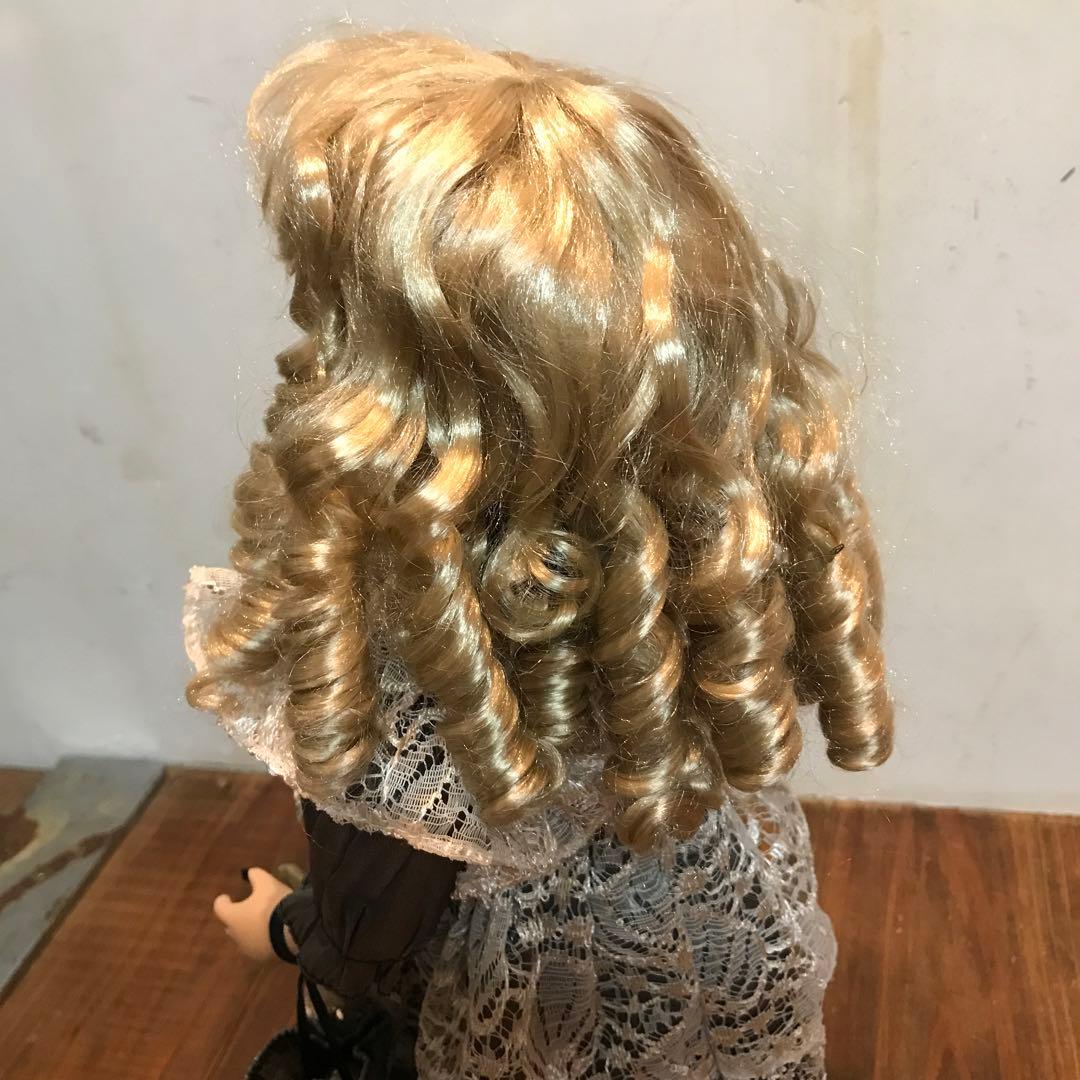 美品　ドール　ヴィンテージ　西洋人形　丁寧なつくり　表情が可愛いらしい