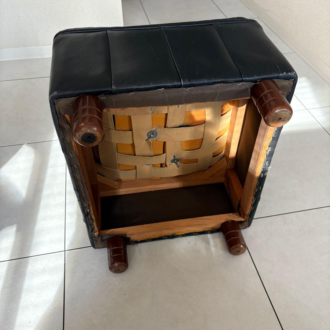 ミッドセンチュリー　オットマン　レザー