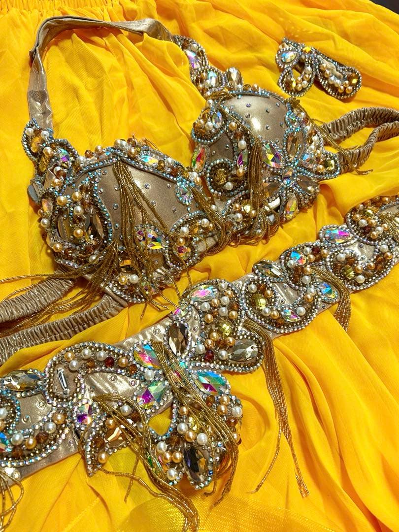 ベリーダンス　衣装　Amr Naser エジプト製　ゴールド　黄色