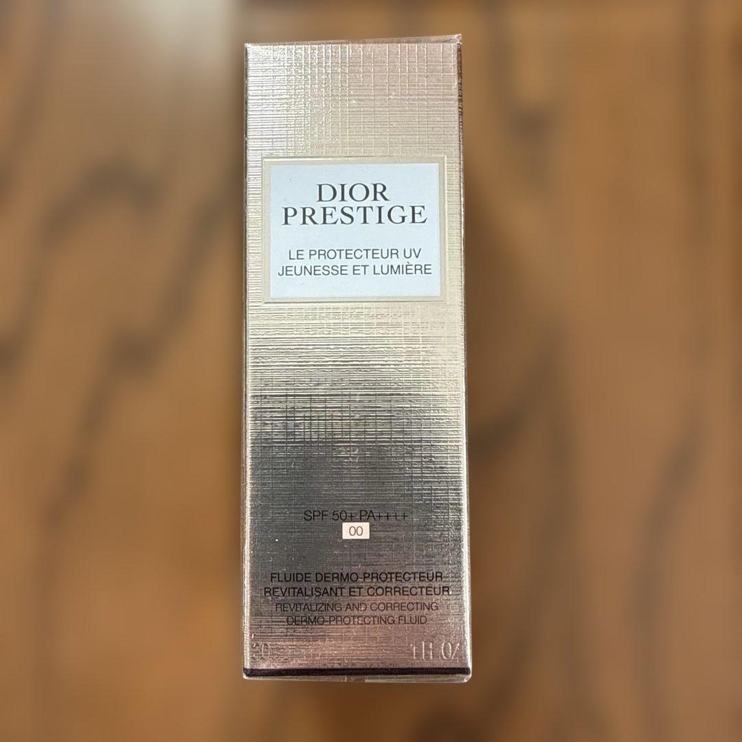 ディオール プレステージ ホワイト ル プロテクター UV ルミエールBB 00