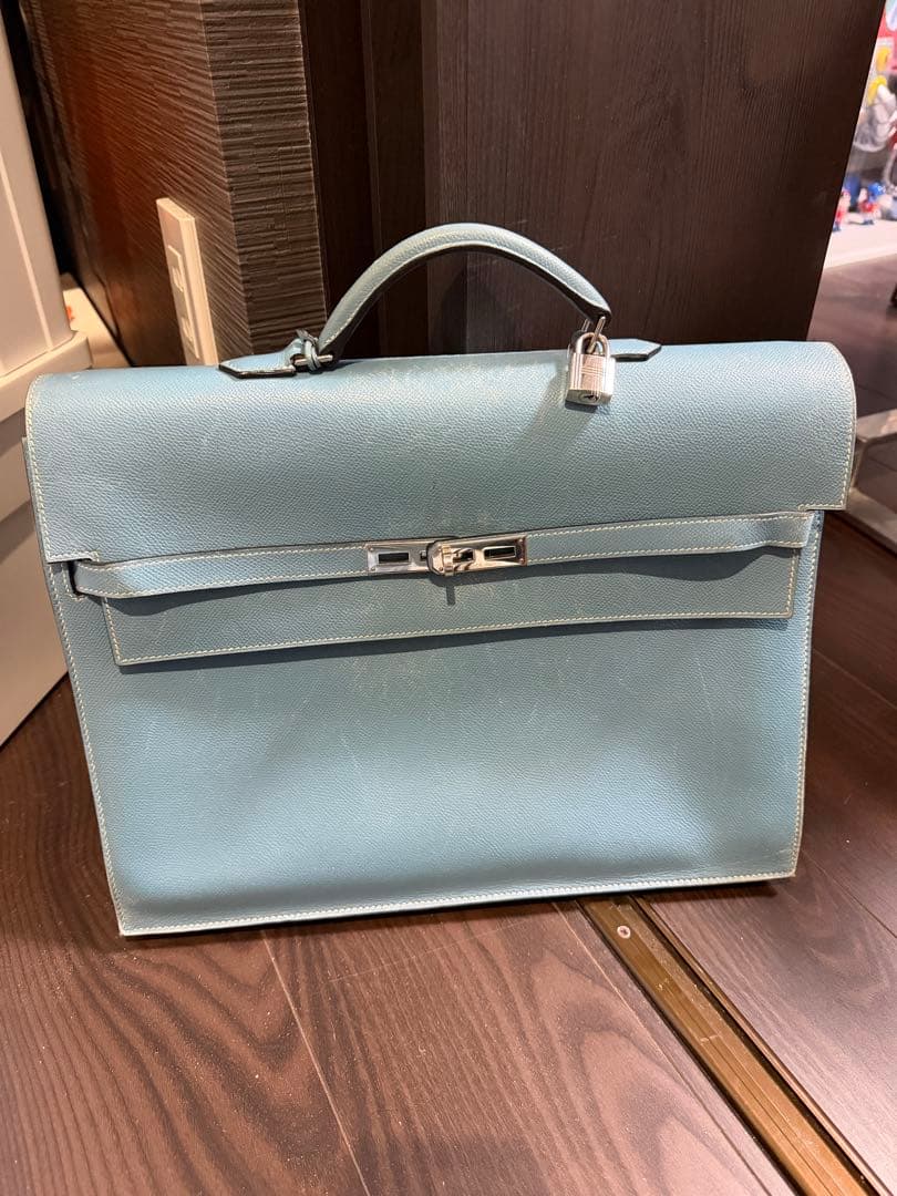 エルメスケリーデベッシュ