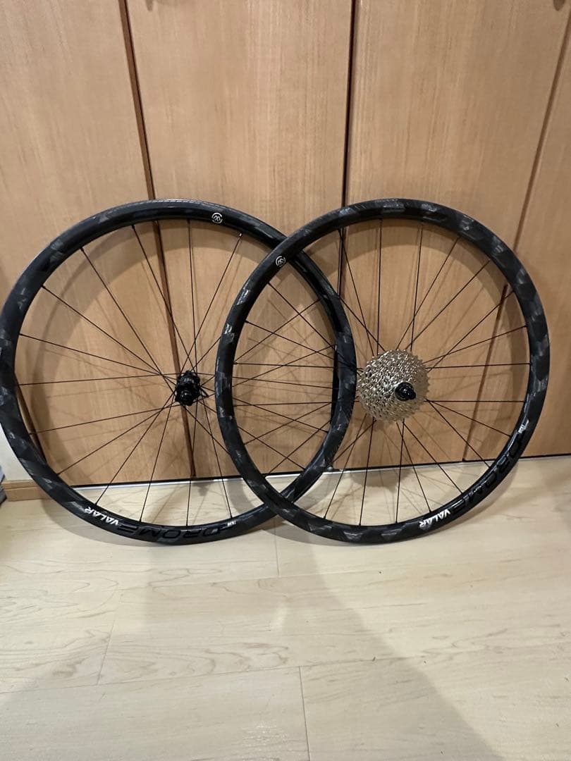 OROME VALAR TH30 リム シマノ カーボンホイールセット CS付き