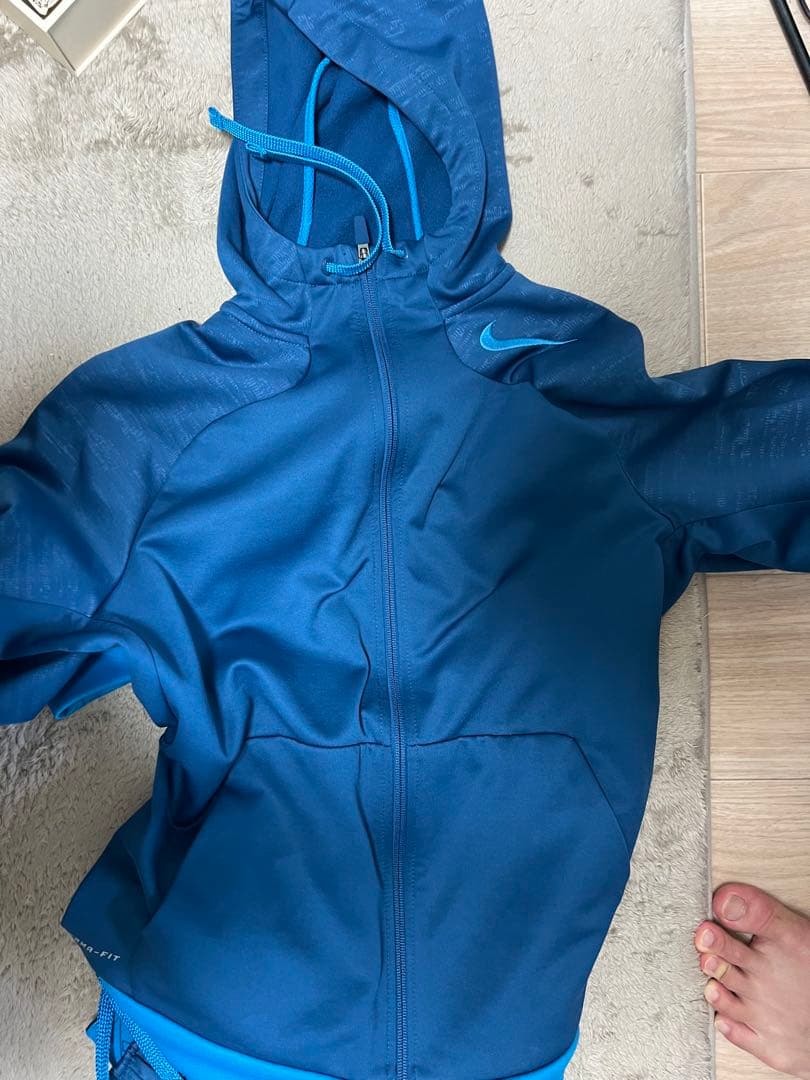 ウォーキング・ランニングウェア NIKE THERMA-FIT