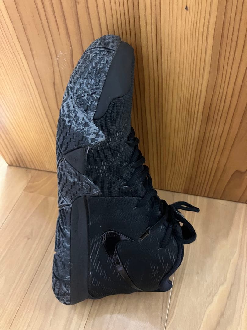 NIKE　KYRIE バスケットシューズ