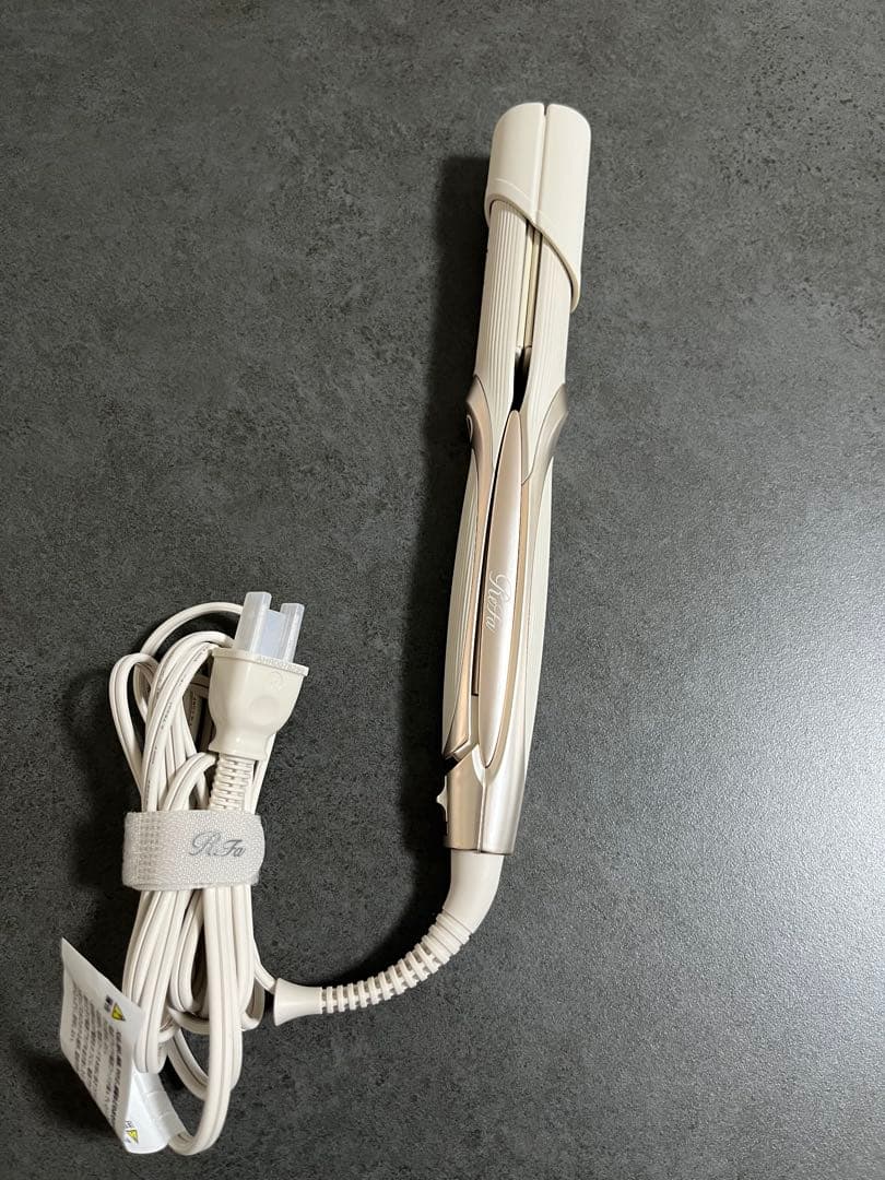 kmyum　リファストレートアイロン