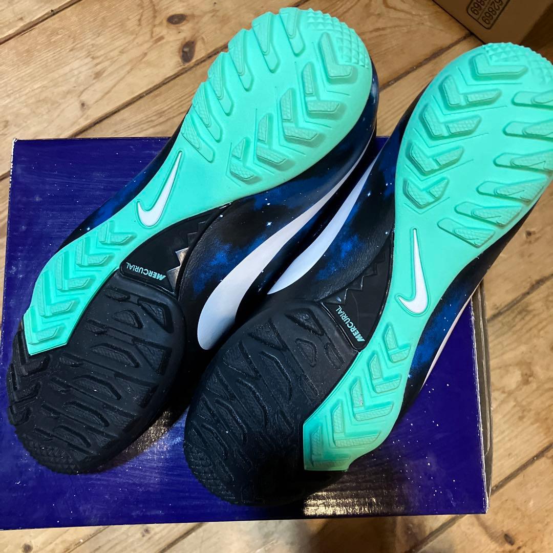 サッカートレーニングシューズ