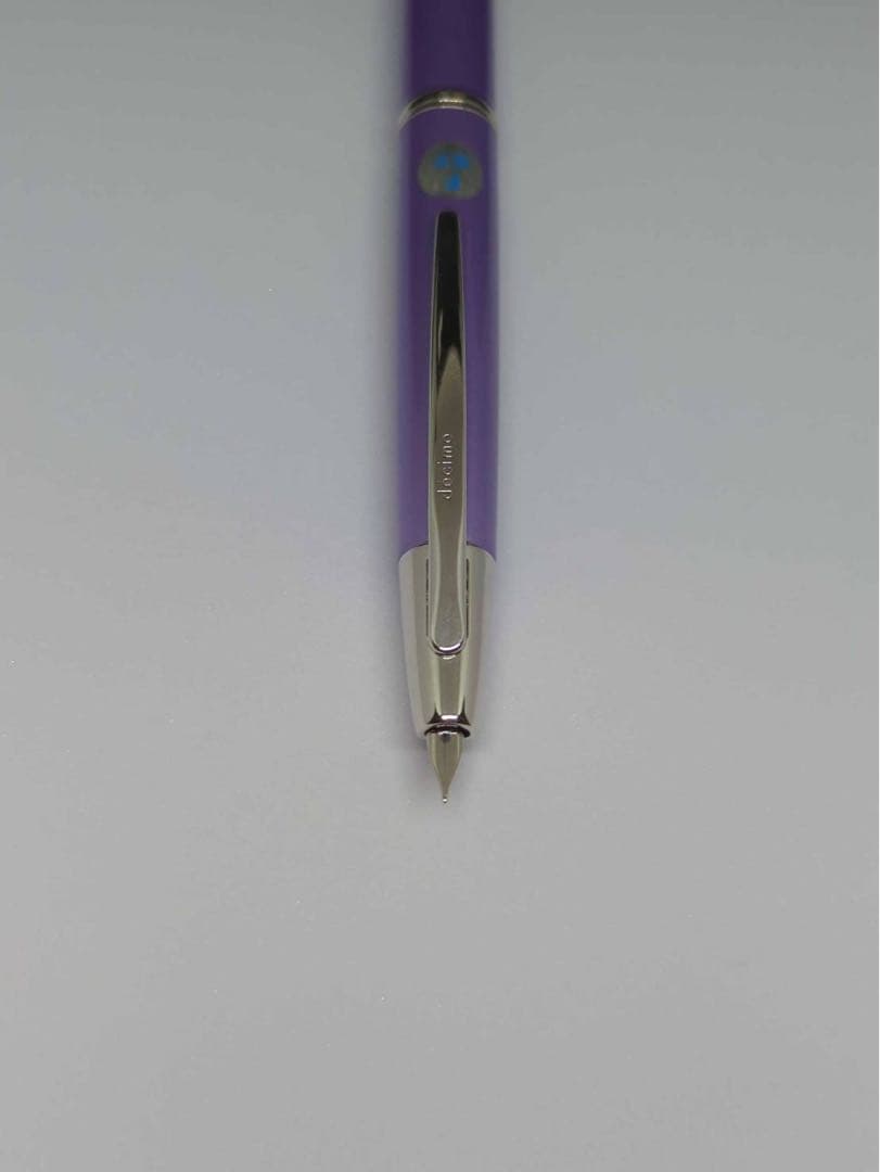 新品　未使用　キャップレス　デシモ　紫色 万年筆 ノック式　パイロット