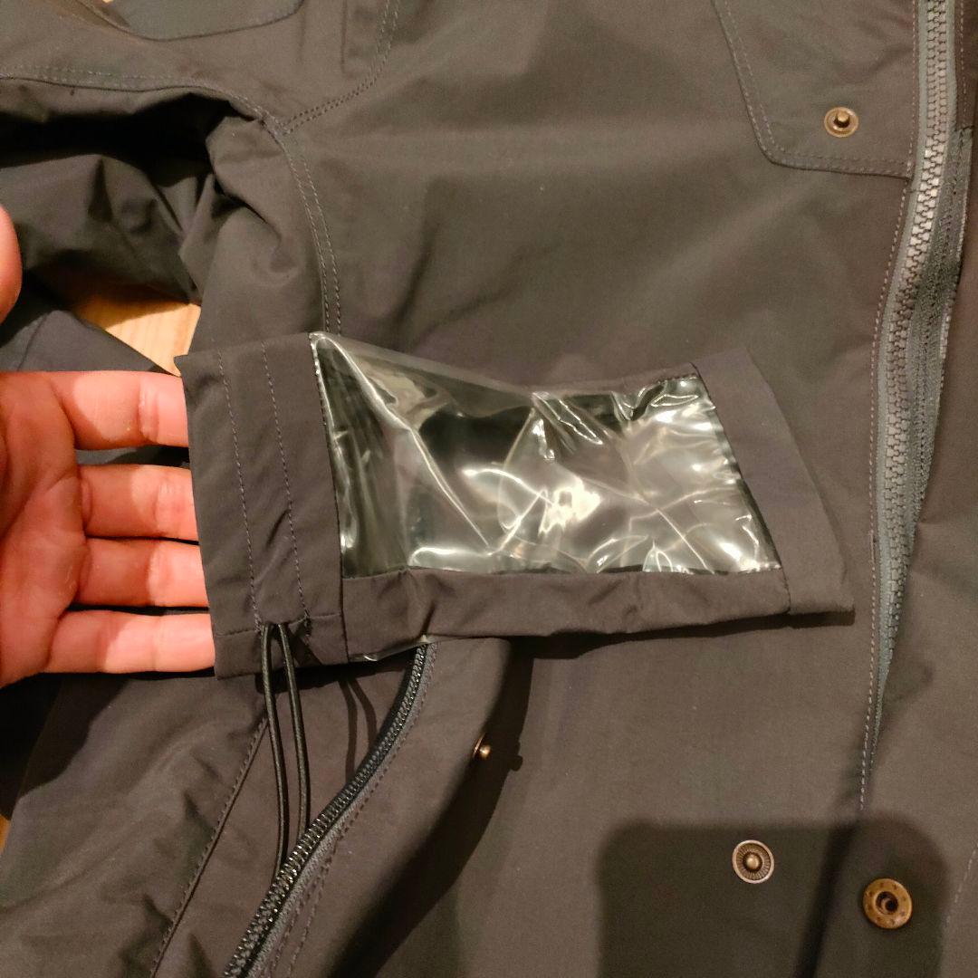 【美品】バートン スノーボードウェア 女性用 Mサイズ